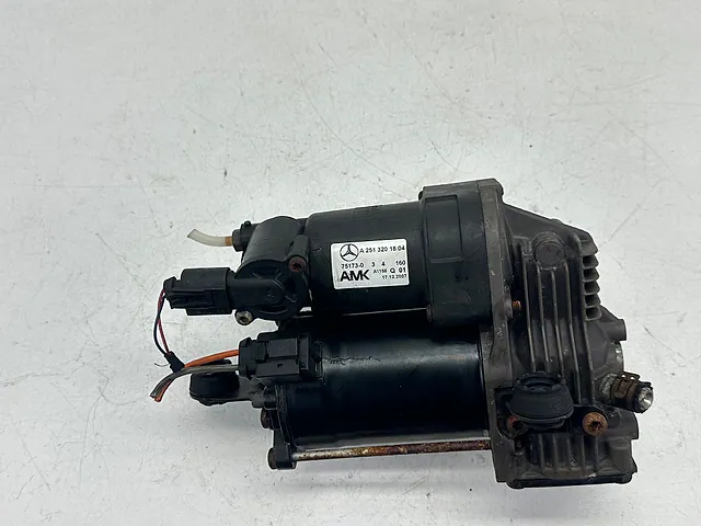 Air Suspension Compressor Mercedes-Benz R350 W251 2006-2013 A 251 320 18 04 — photo 3