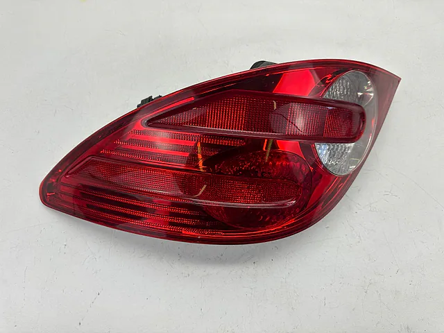 Tail Light Right Passenger Side Mercedes-Benz R350 W251 2008 2518201664