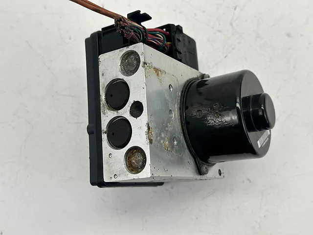 ABS Pump Mercedes-Benz R350 W251 2008 251 545 25 32 — photo 4