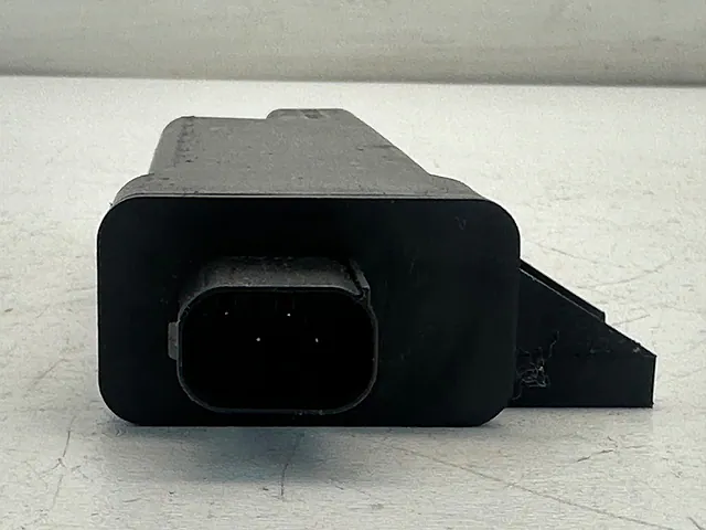 Tire Pressure Control Module Mercedes-Benz R350 W251 2008 A0018277201 — photo 3