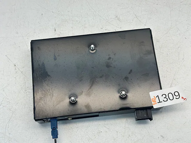 Satellite Radio Receiver Mercedes-Benz R350 W251 2008 A 211 870 67 90