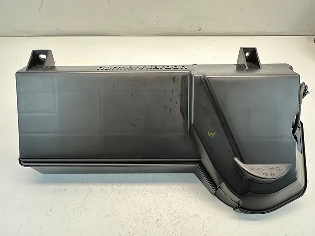 Subwoofer Mercedes-Benz R350 W251 2008 A 251 820 00 02
