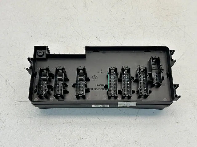 SAM Module Rear Mercedes-Benz R350 W251 2008 Fuse box A1645403072 — photo 3
