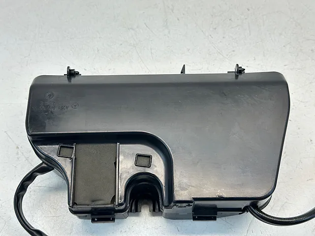 Trunk Lid Hydraulic Pump Case Mercedes-Benz R350 W251 2008 A251 800 00 35 — photo 2