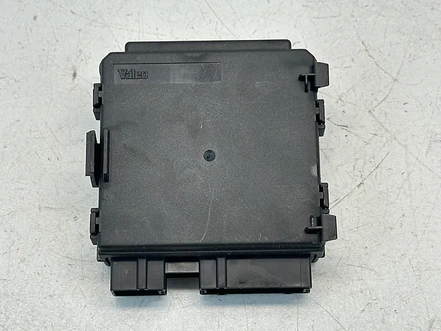 Trunk LIFTGATE Control Module Mercedes-Benz R350 W251 2008 A 164 870 11 26 — photo 3