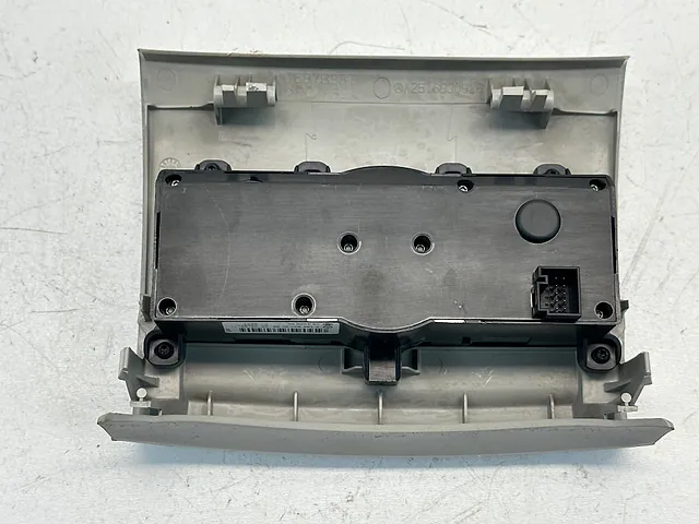 Climate Control Panel Rear Mercedes-Benz R350 W251 2006-2013 164 820 95 89 — photo 2