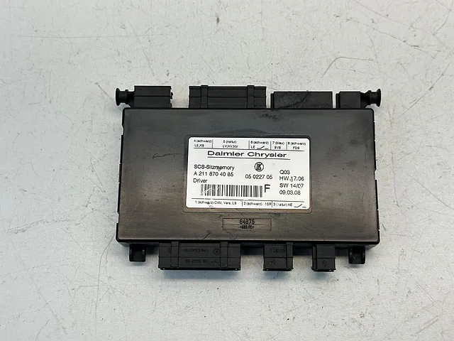 Seat Control Front Driver Side Mercedes-Benz R350 W251 2006-2013 A2118704085