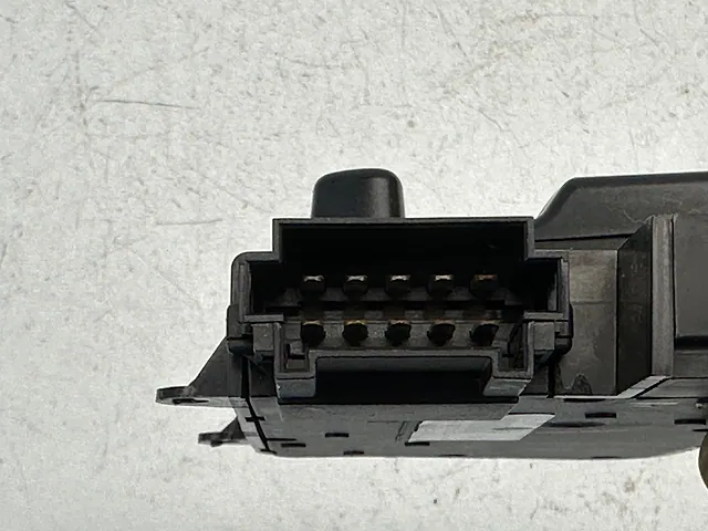 Seat Switch Mercedes-Benz R350 W251 2006-2013 A1648704310 — photo 4