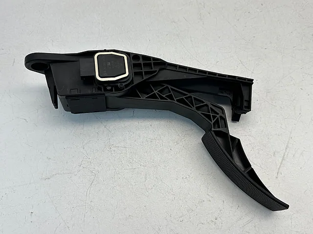 Gas Pedal Mercedes-Benz R350 W251 2008 164 300 00 04
