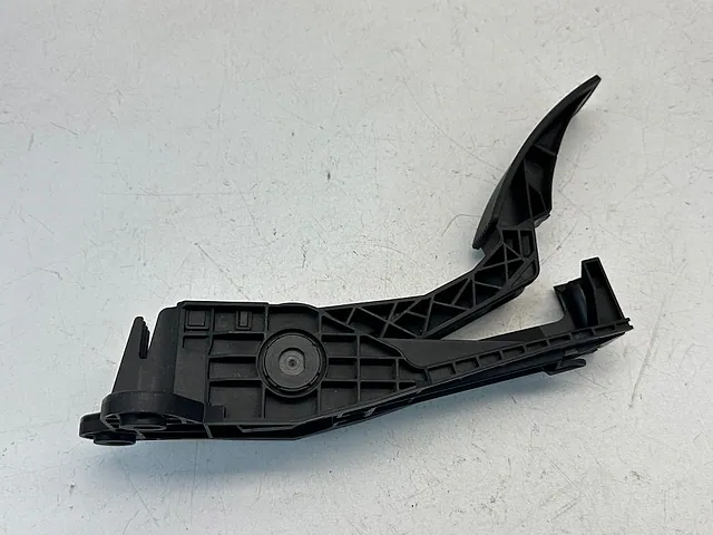 Gas Pedal Mercedes-Benz R350 W251 2008 164 300 00 04 — photo 2