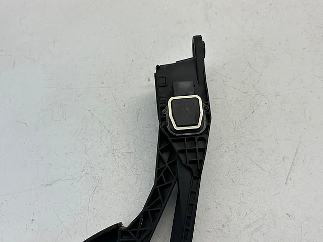 Gas Pedal Mercedes-Benz R350 W251 2008 164 300 00 04 — photo 4